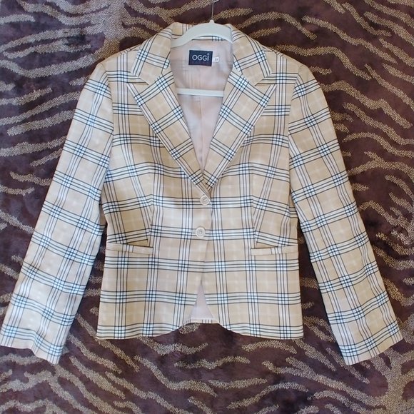 OGGI Designer's Jacket Blazer Fits sizes Small and 4-6 Boutique purchase - Picture 13 of 15